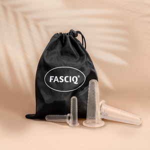 FASCIQ face massage cupping kit with transparent silicone cups and storage pouch.